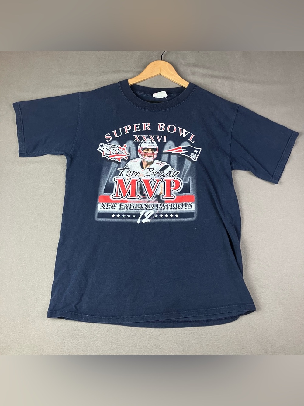 Vintage 2002 Tom Brady MVP Super Bowl XXXVI Graphic T Shirt Size M Patriots Blue